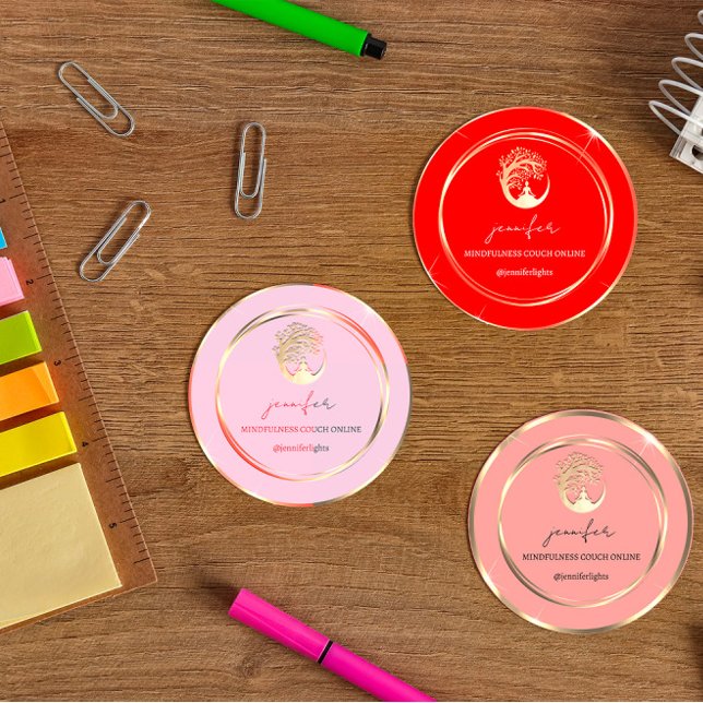 Yoga Mindfulness Therapeut Couch Gold Peach Runder Aufkleber (Von Creator hochgeladen)