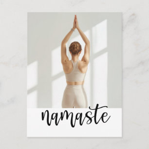 Yoga Namaste Frau posiert Yoga  Postkarte