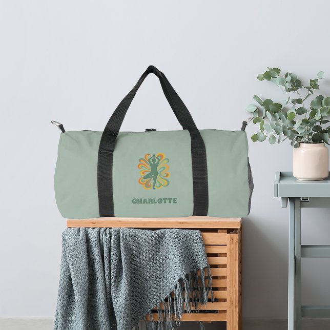 Yoga pose swirls green orange name retro duffle bag (Von Creator hochgeladen)