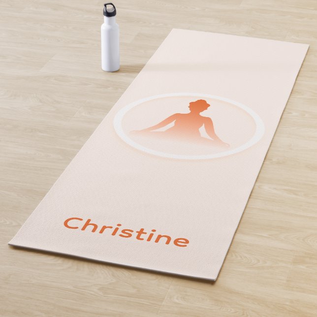 Yoga Pose und Individuelle Name in Beige-Orange Yogamatte (Beispiel)