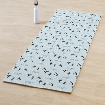 Yoga-Posen und Textmuster auf blau