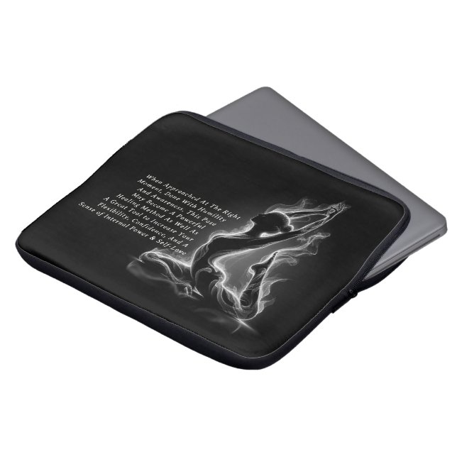 Yoga Reiki Instructor Pose Laptopschutzhülle (Vorne Oben)