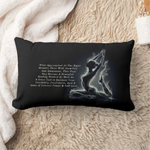 Yoga Reiki Instructor Pose Lendenkissen