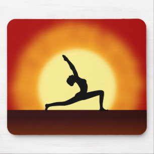 Yoga-Sonnenaufgang-Frau, die Silhouette-Mäusematt Mousepad