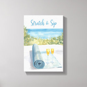 Yoga Stretch and Sip mit Ozeanhintergrund Leinwanddruck
