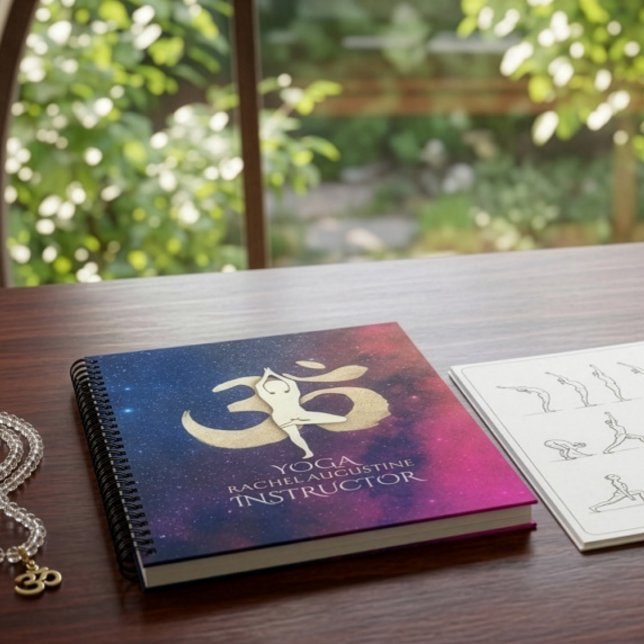 Yoga Studio Instructor Meditor Pose OM Symbol Notizbuch (Von Creator hochgeladen)