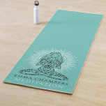 Yoga Studio Lotus Pose Turquoise Yoga Mat Yogamatte<br><div class="desc">Moderne Yoga Studio Matte mit Lotus Pose und Mandala Weiß auf türkisfarbenem Hintergrund. Dynamische und Blickfang Matte für Ihr Studio,  und Studenten.</div>