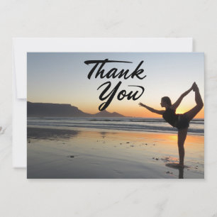 Yoga Women on Sunset Background Danke Karte