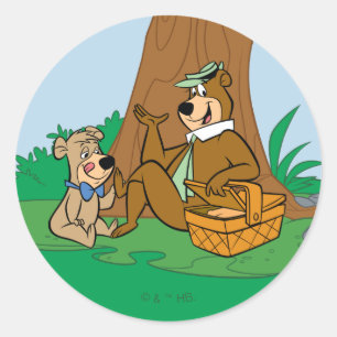 Yogi Bear and Boo Boo Picnic Snack Runder Aufkleber