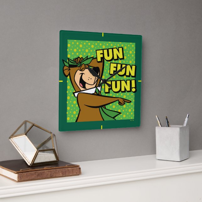 Yogi Bear Fun Fun Fun Quadratische Wanduhr (Büro)