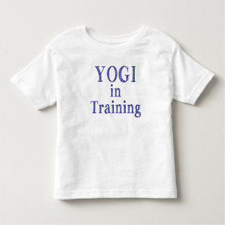 Yogi im Trainings-Kleinkind-T-Shirt Kleinkind T-shirt