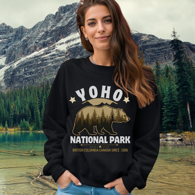 Yoho National Park Canada – Bear & Forest Landscap Sweatshirt (Von Creator hochgeladen)