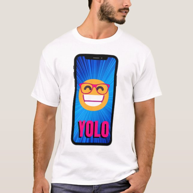 YOLO EMOJI MIT EYEGLASES GLÜCKLICH IN EINEM KELLFO T-Shirt (Vorderseite)