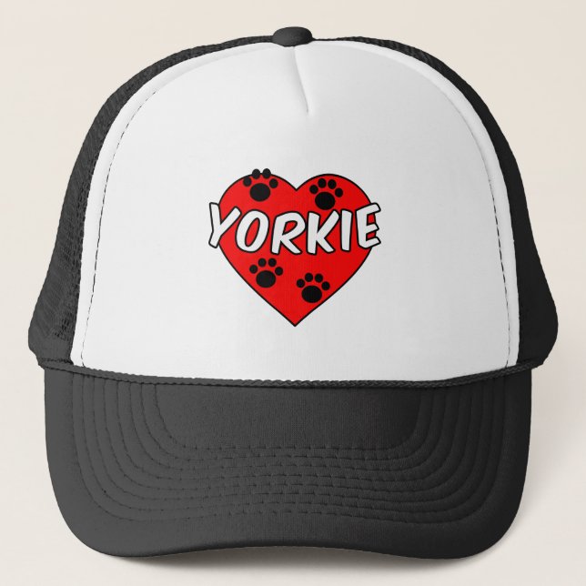 Yorkie Dog Paw Prints und Rotes Herz Truckerkappe (Vorderseite)