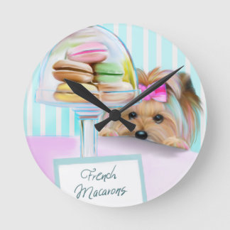 Yorkie Franzosen Macarons Runde Wanduhr