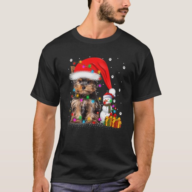 Yorkshire Terrier Dog Christmas Lights Santa Snowm T-Shirt (Vorderseite)