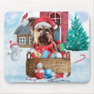 Yorkshire Terrier Dog im Schnee Weihnachtshundehau Mousepad