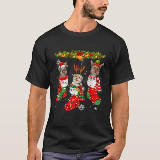 Yorkshire Terrier Dog In Socks Christmas Lights Sw T-Shirt (Vorderseite)