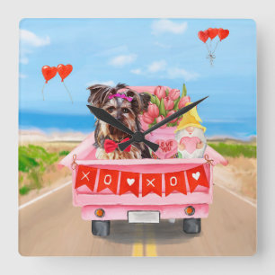 Yorkshire Terrier Dog Valentine's Day Truck Hearts Quadratische Wanduhr