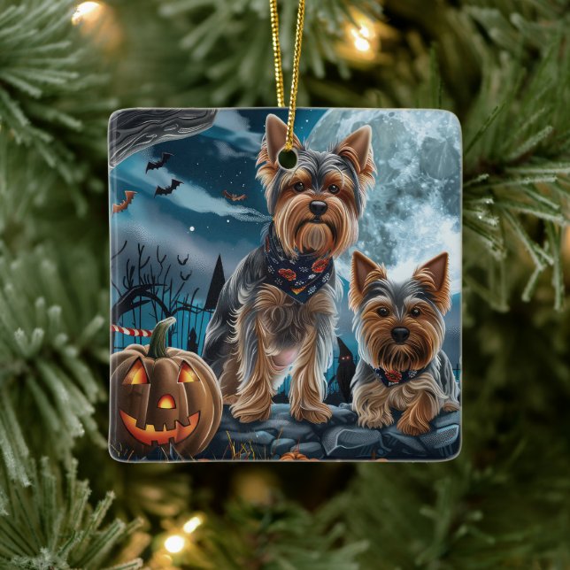 Yorkshire Terrier Halloween Spooky Keramikornament (Baum)