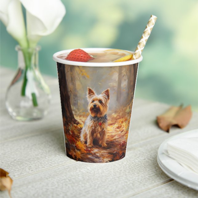 Yorkshire Terrier im Herbstfall Inspiriert Pappbecher (In Situ)