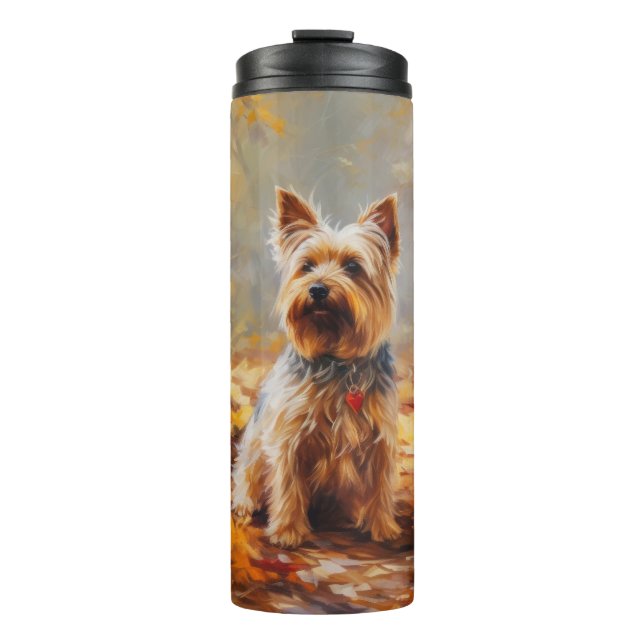 Yorkshire Terrier im Herbstfall Inspiriert Thermosbecher (Vorderseite)