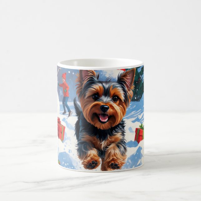 Yorkshire Terrier in Snow mit Weihnachtshut Kaffeetasse (Mittel)