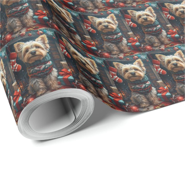 Yorkshire Terrier mit Weihnachtsgeschenken Kamin Geschenkpapier (Rolleneckpunkt)