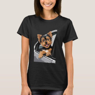 Yorkshire Terrier Welpe pinkelt aus einem Auto-Win T-Shirt