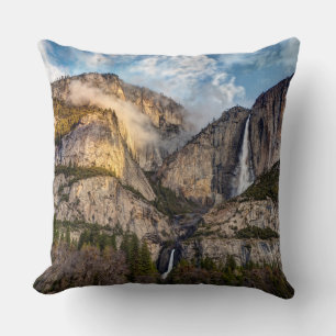 Yosemite Falls landschaftlich, Kalifornien Kissen