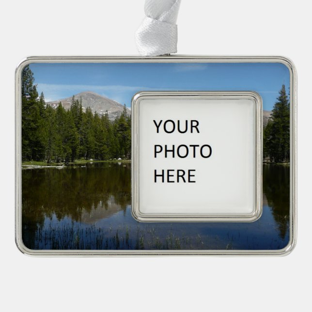Yosemite Lake Reflection Rahmen-Ornament Silber (Vorderseite)