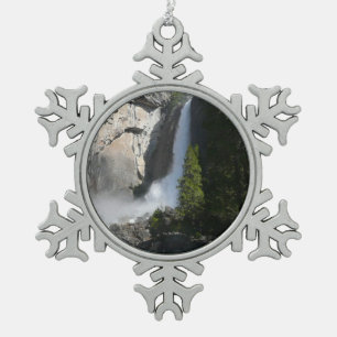 Yosemite Lower Falls aus dem Yosemite Nationalpark Schneeflocken Zinn-Ornament