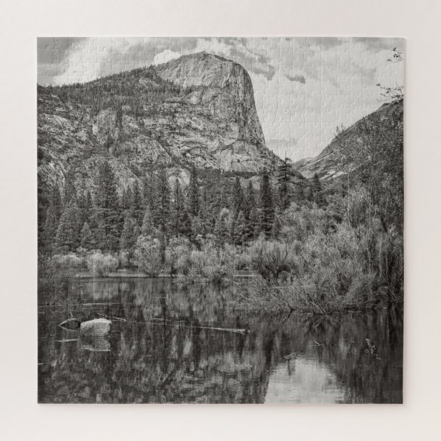 Yosemite -Mirror Lake -North Dome -20x20 -676 Stk. Puzzle (Vertikal)
