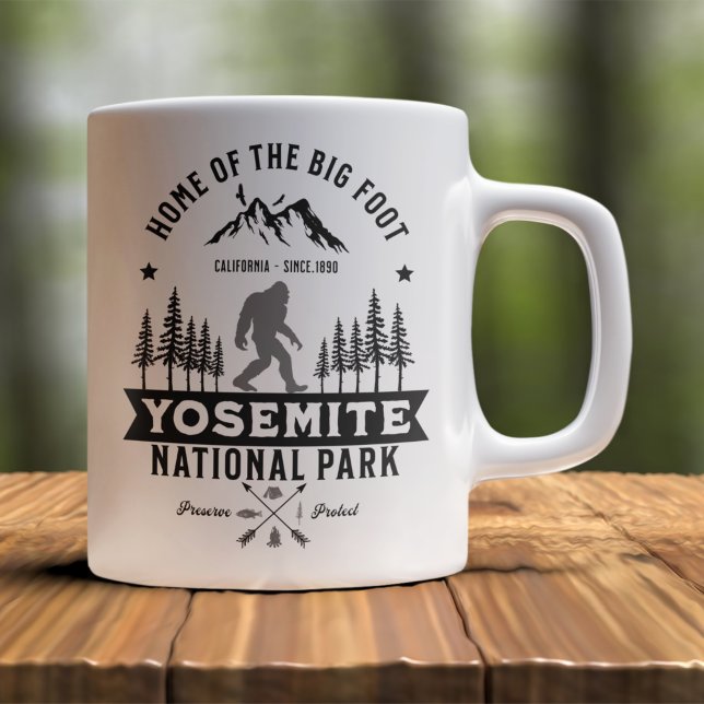 Yosemite National Park Home of the Big Foot Funny Kaffeetasse (Von Creator hochgeladen)