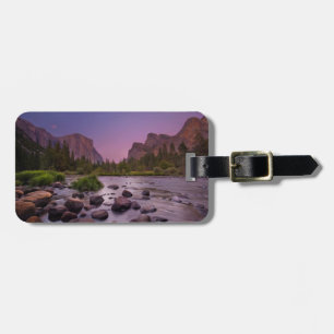 Yosemite Nationalpark an der Dämmerung Gepäckanhänger