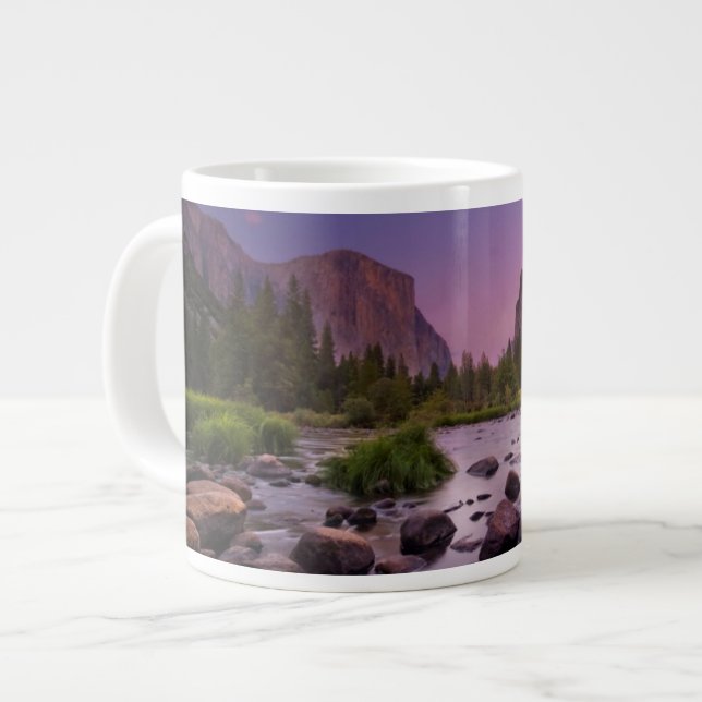 Yosemite Nationalpark an der Dämmerung Jumbo-Tasse (Vorderseite Links)