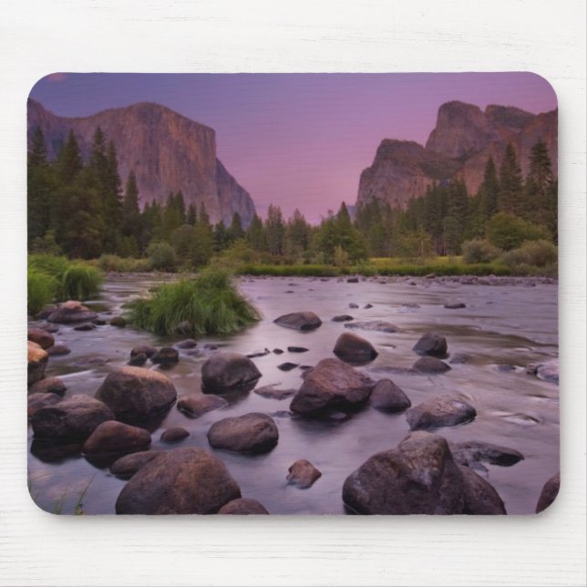 Yosemite Nationalpark an der Dämmerung Mousepad (Vorne)