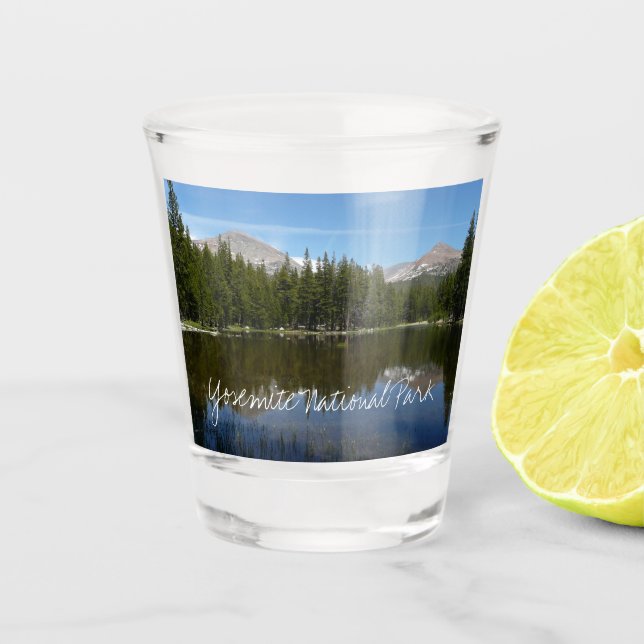 Yosemite-See-Reflexion Schnapsglas (Vorderseite)