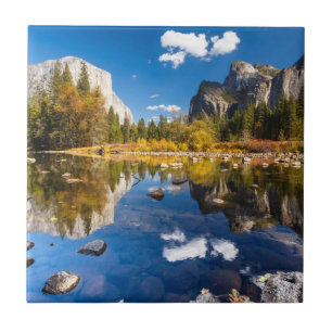 Yosemite-Tal im Fall Fliese