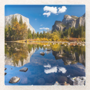 Yosemite-Tal im Fall Glasuntersetzer