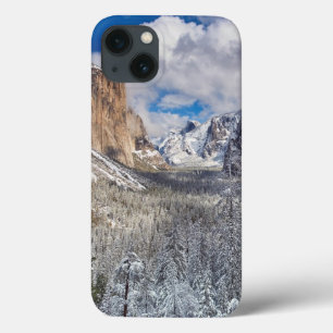 Yosemite-Tal im Schnee iPhone 13 Hülle