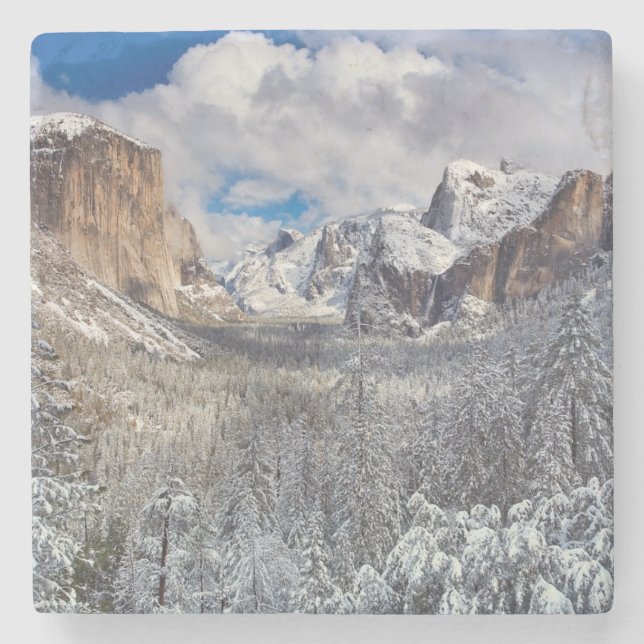 Yosemite-Tal im Schnee Steinuntersetzer (Vorderseite)