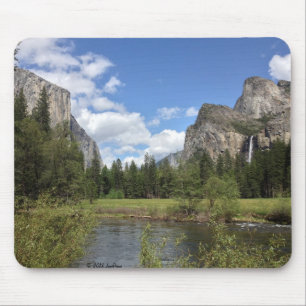 Yosemite-Tal-Wasserfall Mousepad
