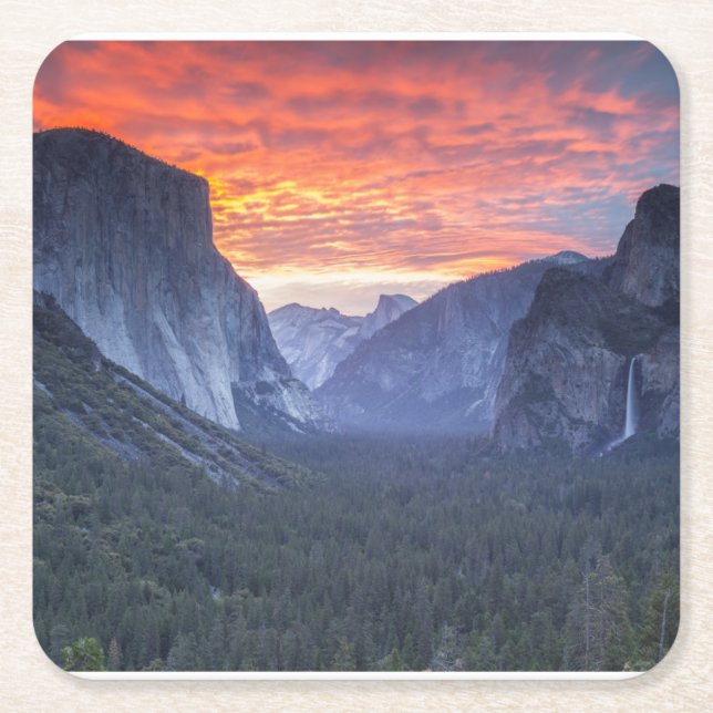 Yosemite-Tunnel-Ansicht Rechteckiger Pappuntersetzer (Vorderseite)
