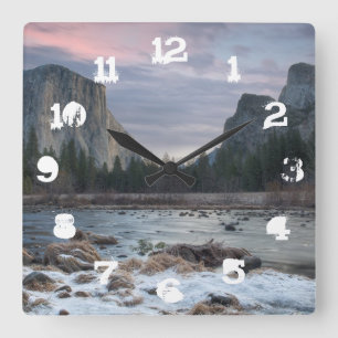 Yosemite Valley Quadratische Wanduhr