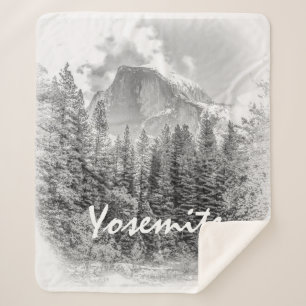 Yosemite's Half Dome im Winter mit Yosemite Text Sherpadecke