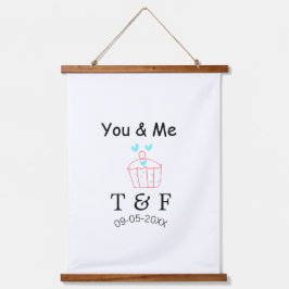 You and me love cup cake red valentine's day name  wandteppich mit holzrahmen
