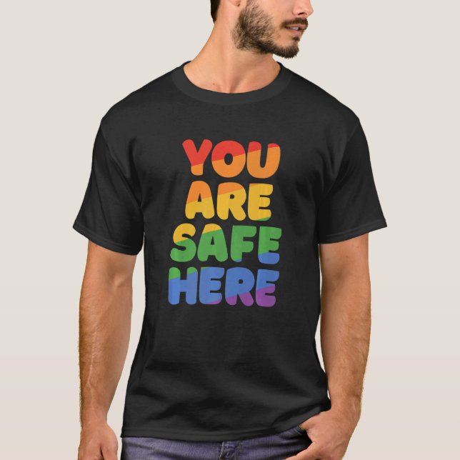 You Are Safe With Me Rainbow Pride Lgbtq Gay Trans T-Shirt (Vorderseite)