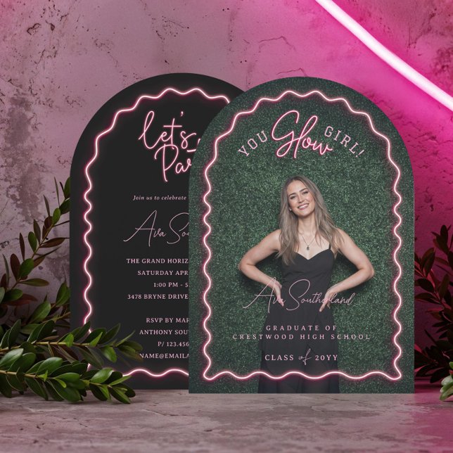 You Glow Girl Wavy Pink Neon Abschluss Foto Einladung (You Glow Girl Wavy Pink Neon Graduation Photo Invitation)