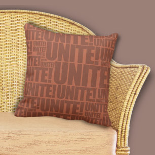 Young Burnt-Orange UNITE! Typografie Kissen